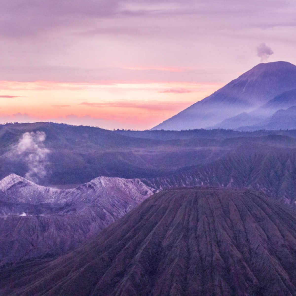 Visit Mount Bromo and Mount Ijen Without An Expensive Tour from Surabaya