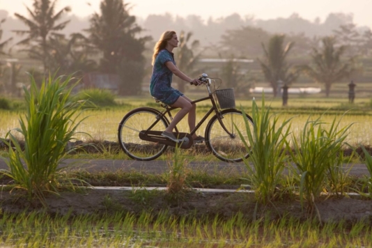 9 Tv-Shows and Movies That Will Inspire You to Travel