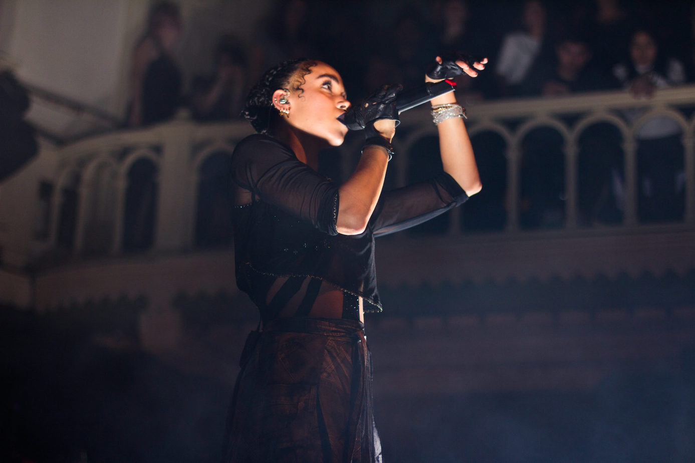 8 Female Singers You Should Listen To in 2019 Rooftop Antics